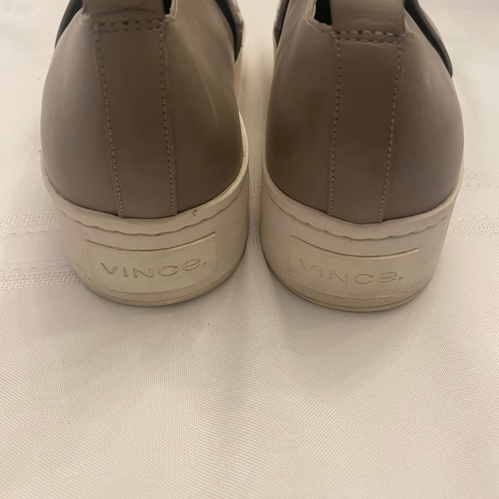 ❤️VINCE SLIP ON PLATFORMS❤️ - Picture 7 of 14